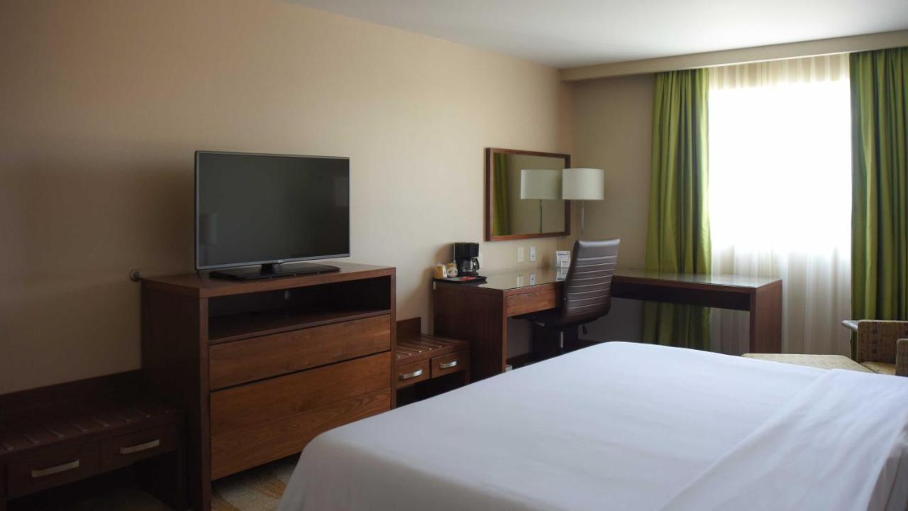 Holiday Inn Express And Suites Celaya By Ihg Exterior foto